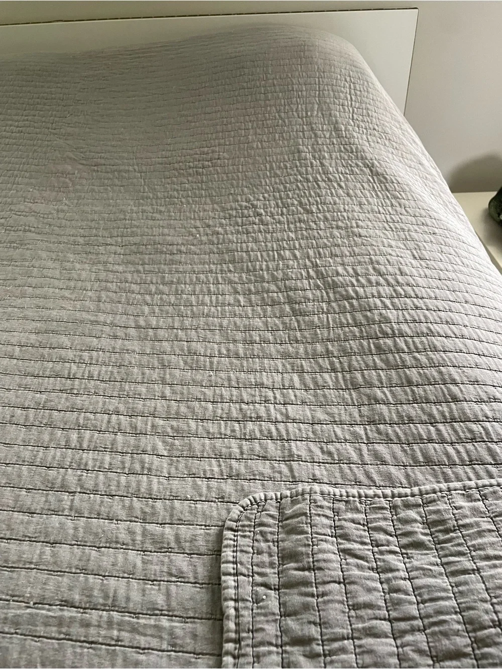 Queen Light Gray Quilted Bedspread - Neutral Home Bedding